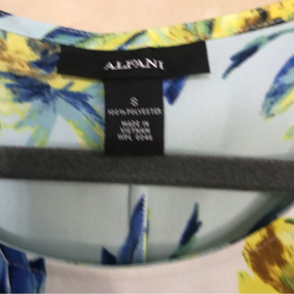 Alfani Hi Low Oversized Floral Sleeveless Tank Blue Yellow Size Small - Picture 6 of 7